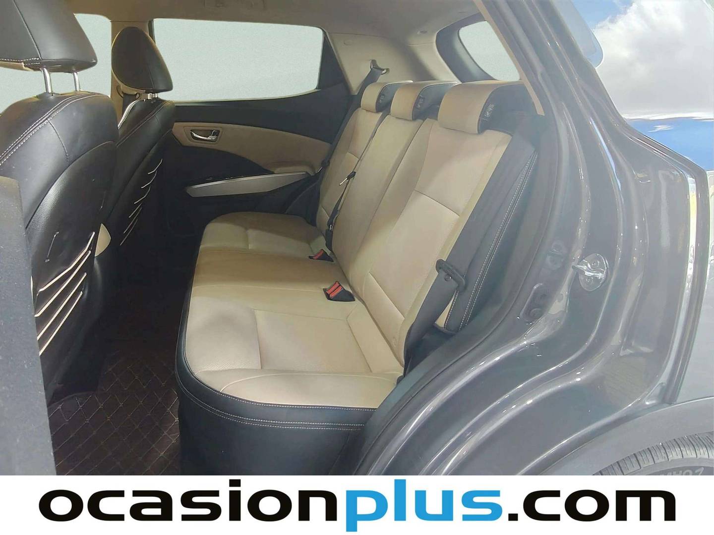 Foto asientos traseros SsangYong Tivoli SsangYong Tivoli D16T Limited 4x2 (115 CV)