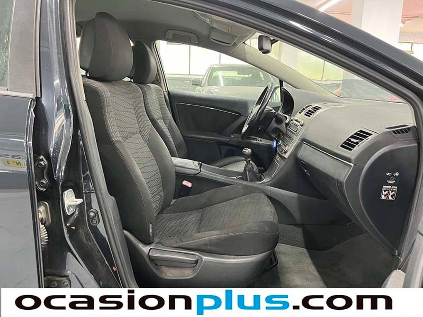 Foto Toyota Avensis Toyota Avensis 2.0 D-4D Active (126 CV)