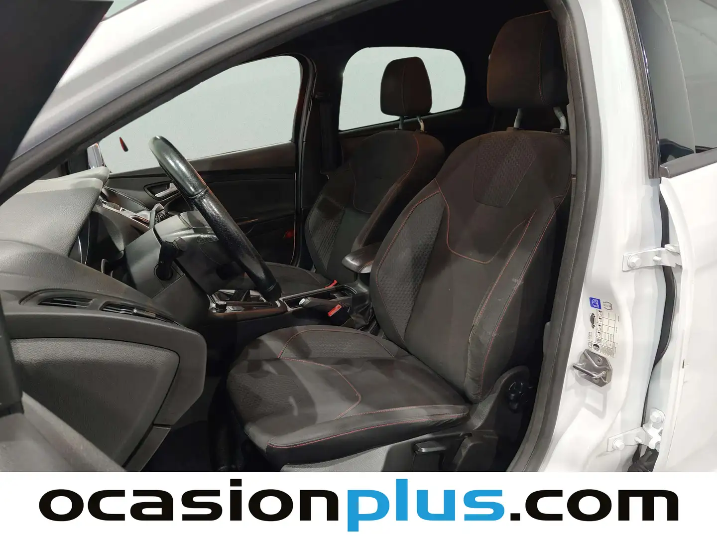 Foto Ford Focus Ford Focus 1.0 Ecoboost ST-Line Black&Red (125 CV)