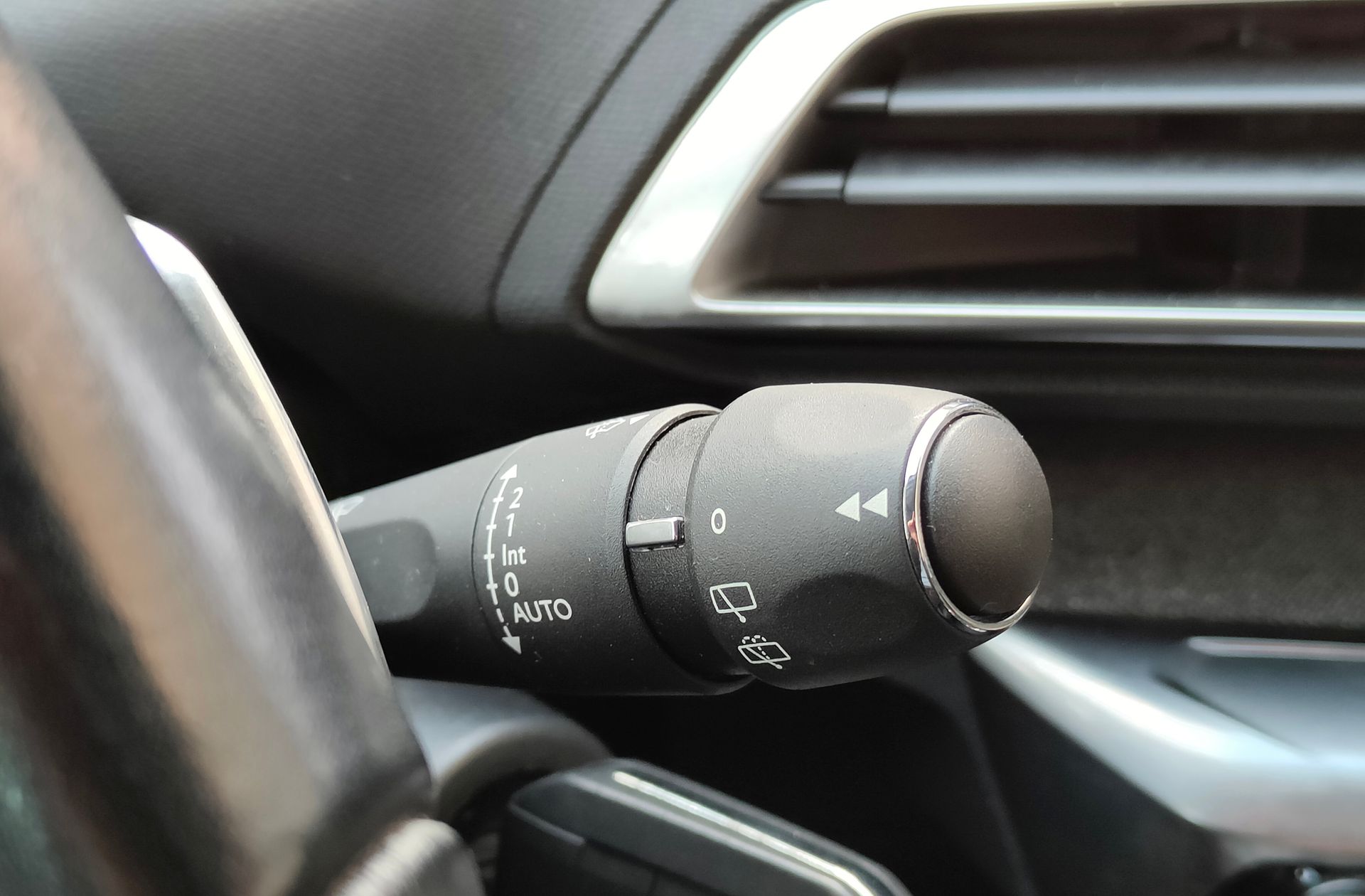 Peugeot 5008 BlueHDi 130 Allure EAT8 7 plazas - foto 31