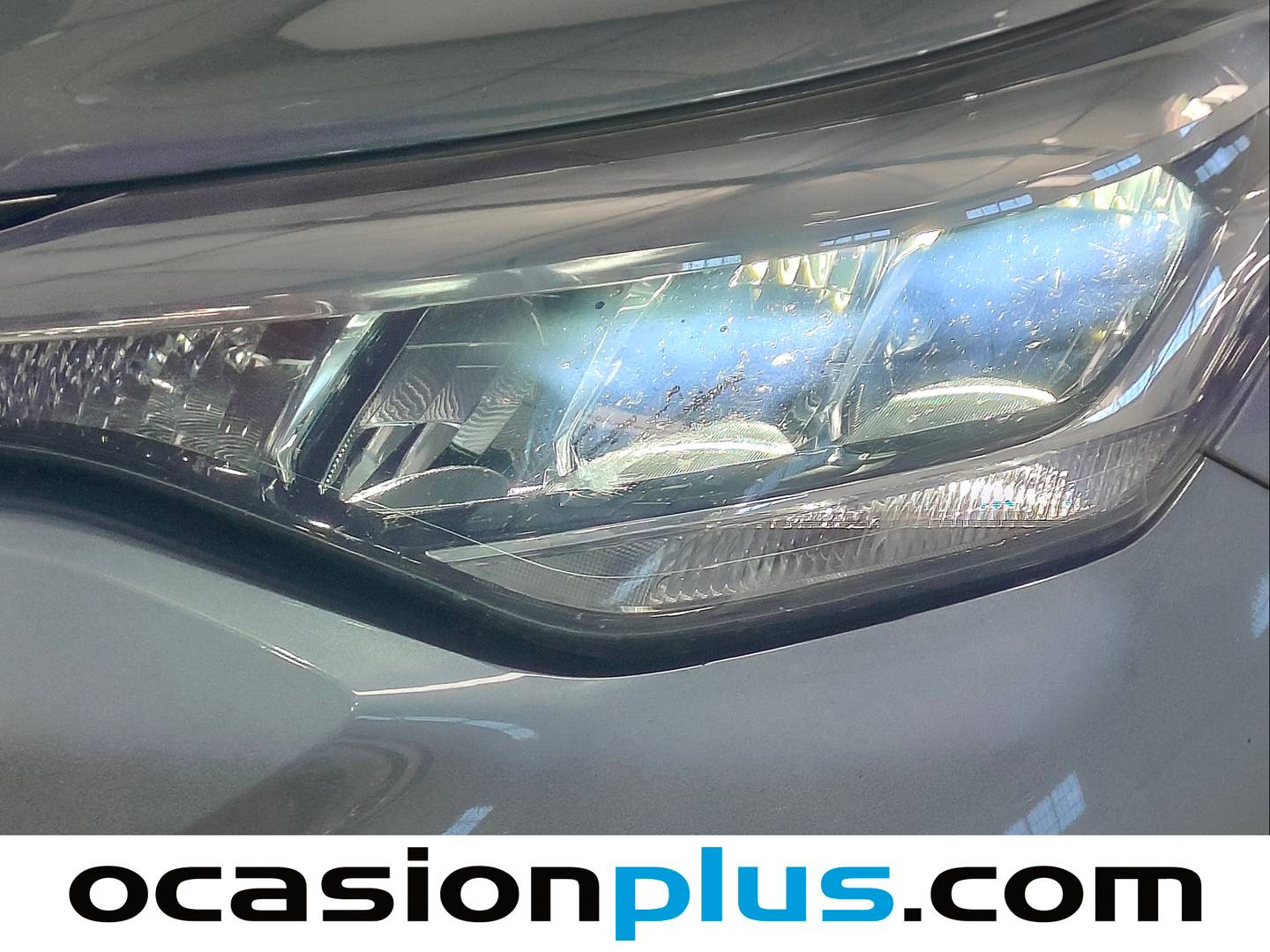 Equipamiento del Toyota C-HR Toyota C-HR 1.8 125H Active (122 CV)