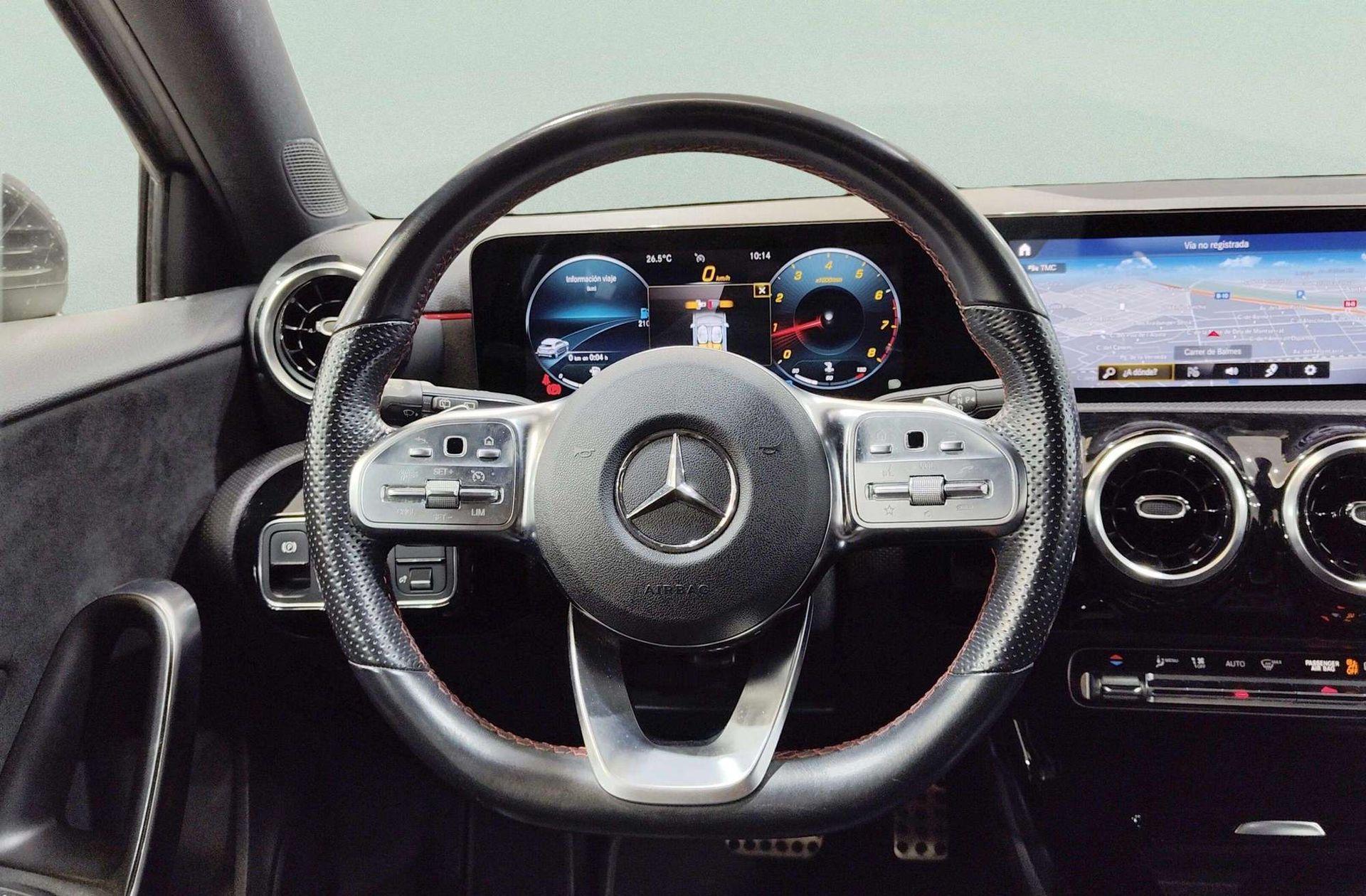 Mercedes-Benz Clase A 180 Paquete AMG - foto 29