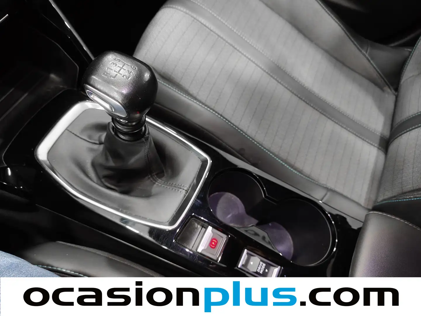 Foto Peugeot 2008 Peugeot 2008 PureTech 100 S&S Allure (100 CV)