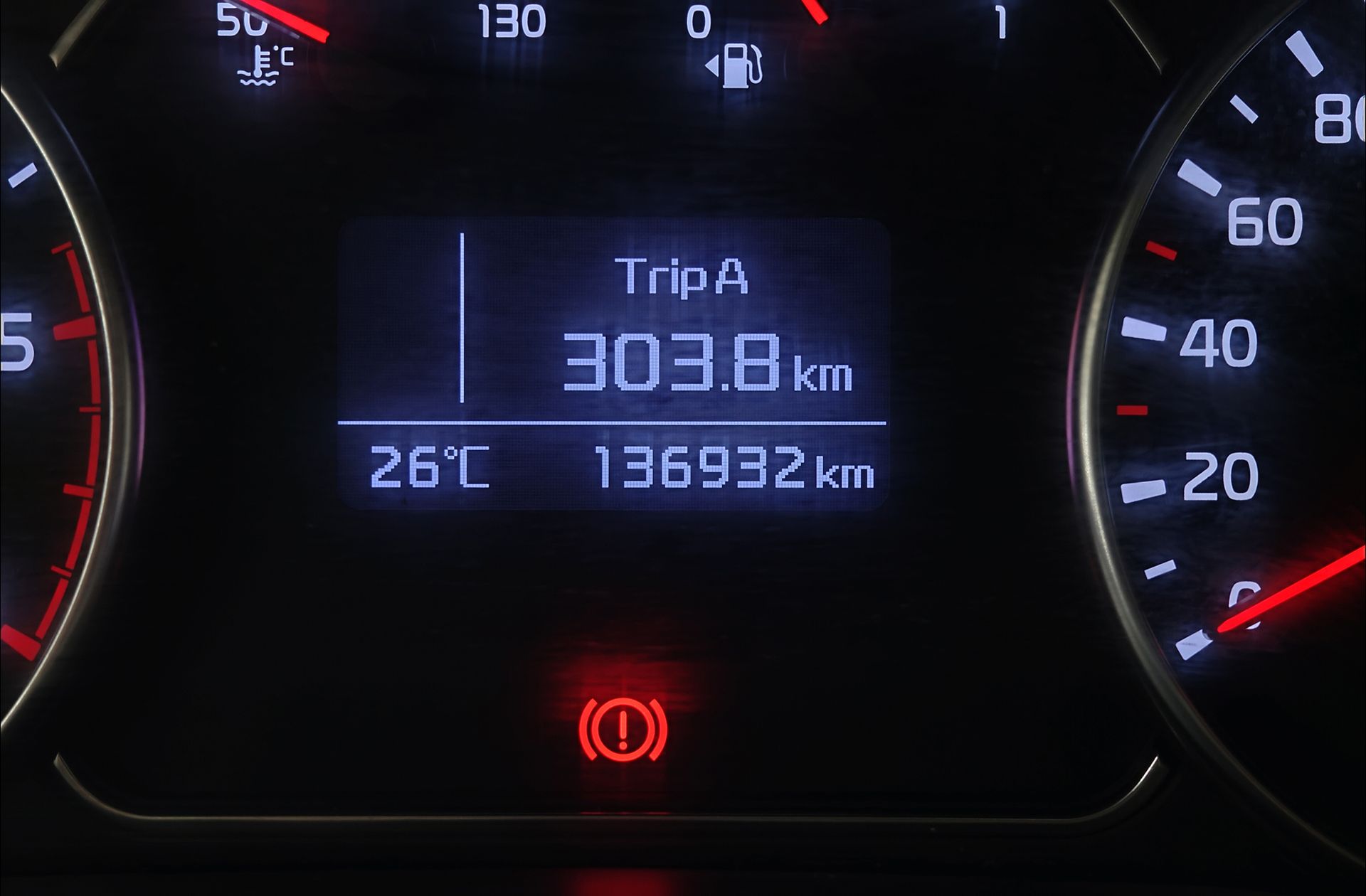 Kia Carens 1.7 CRDi VGT Drive Eco-Dynamics - foto 9
