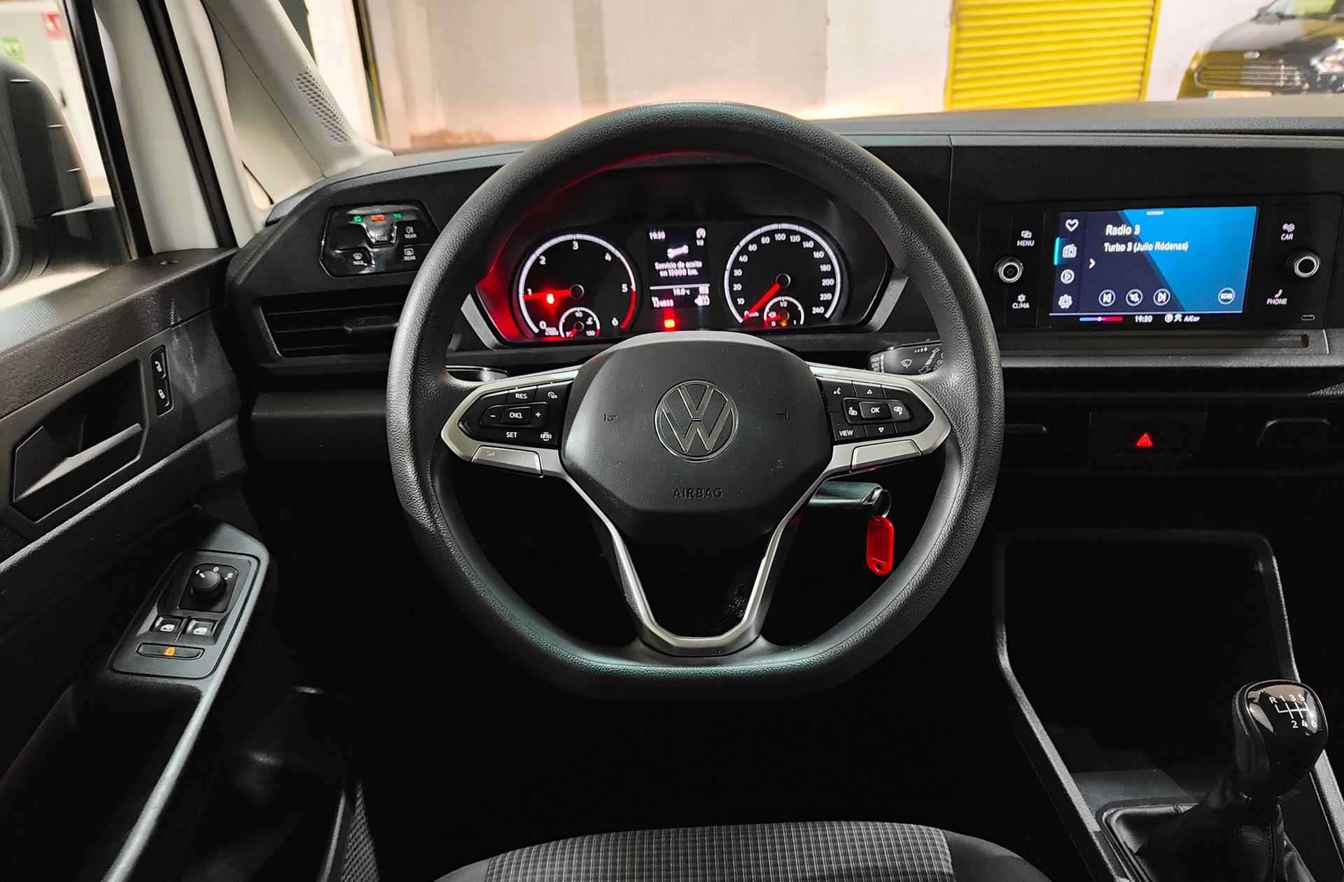 Volkswagen Caddy 2.0 TDI - foto 19
