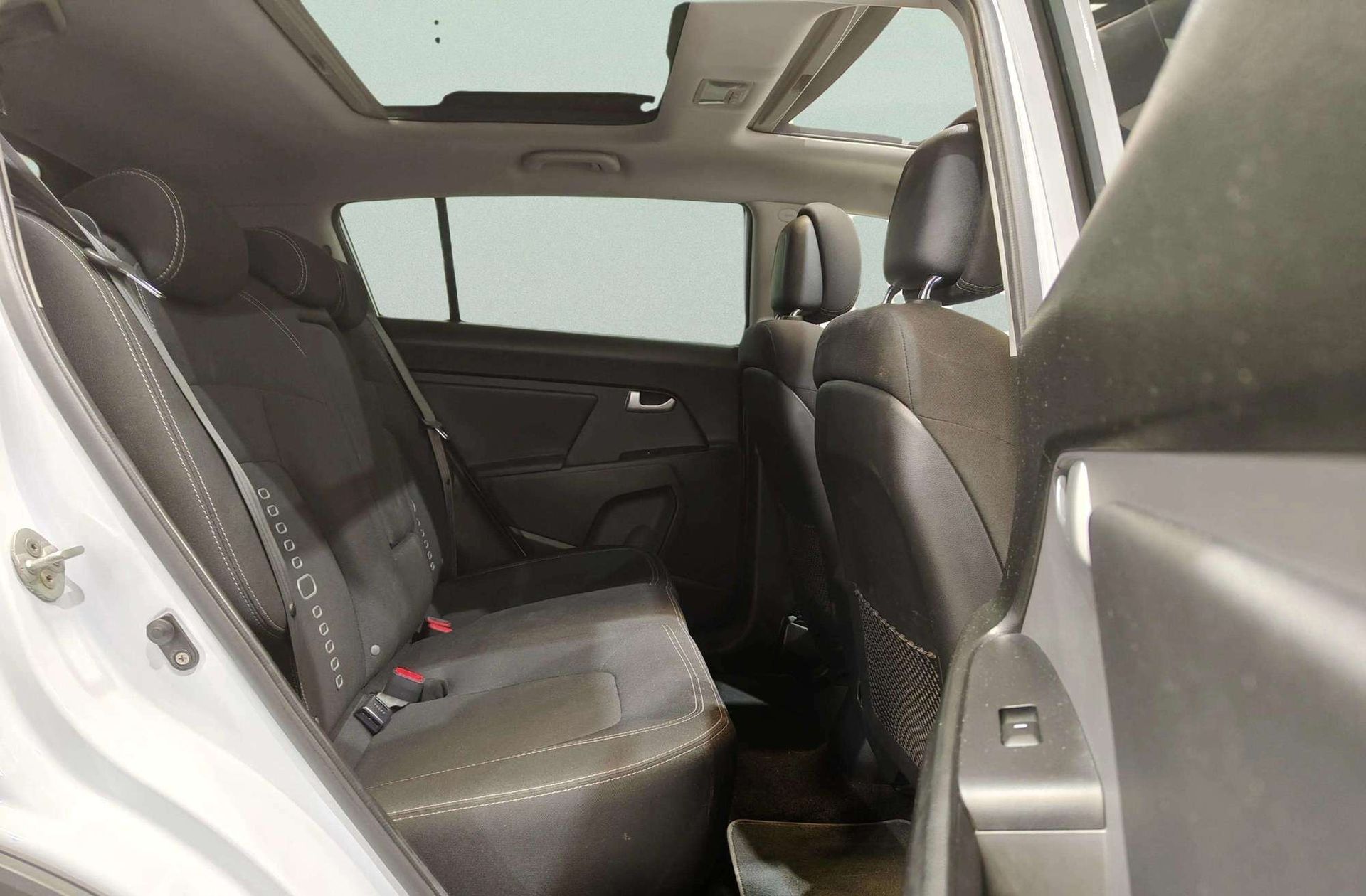 Kia Sportage 1.7 CRDi VGT Drive 4x2 - foto 14