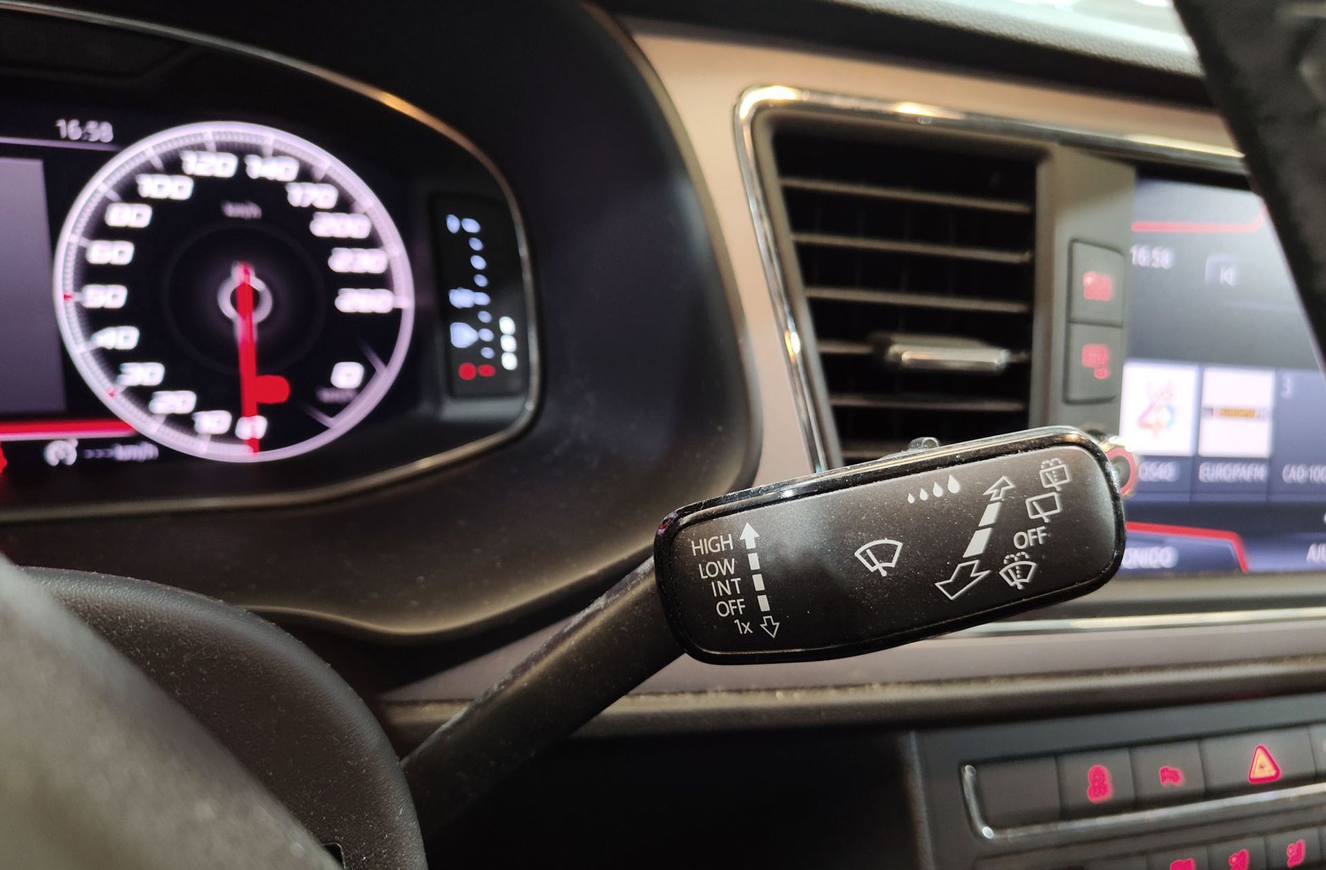 SEAT León 1.6 TDI Style Visio Edition - foto 25