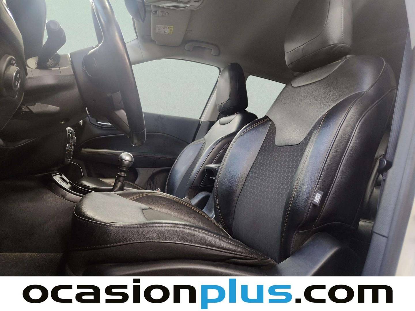 Foto asientos delanteros Jeep Compass Jeep Compass 1.4 Multiair Limited 4x2 (140 CV)