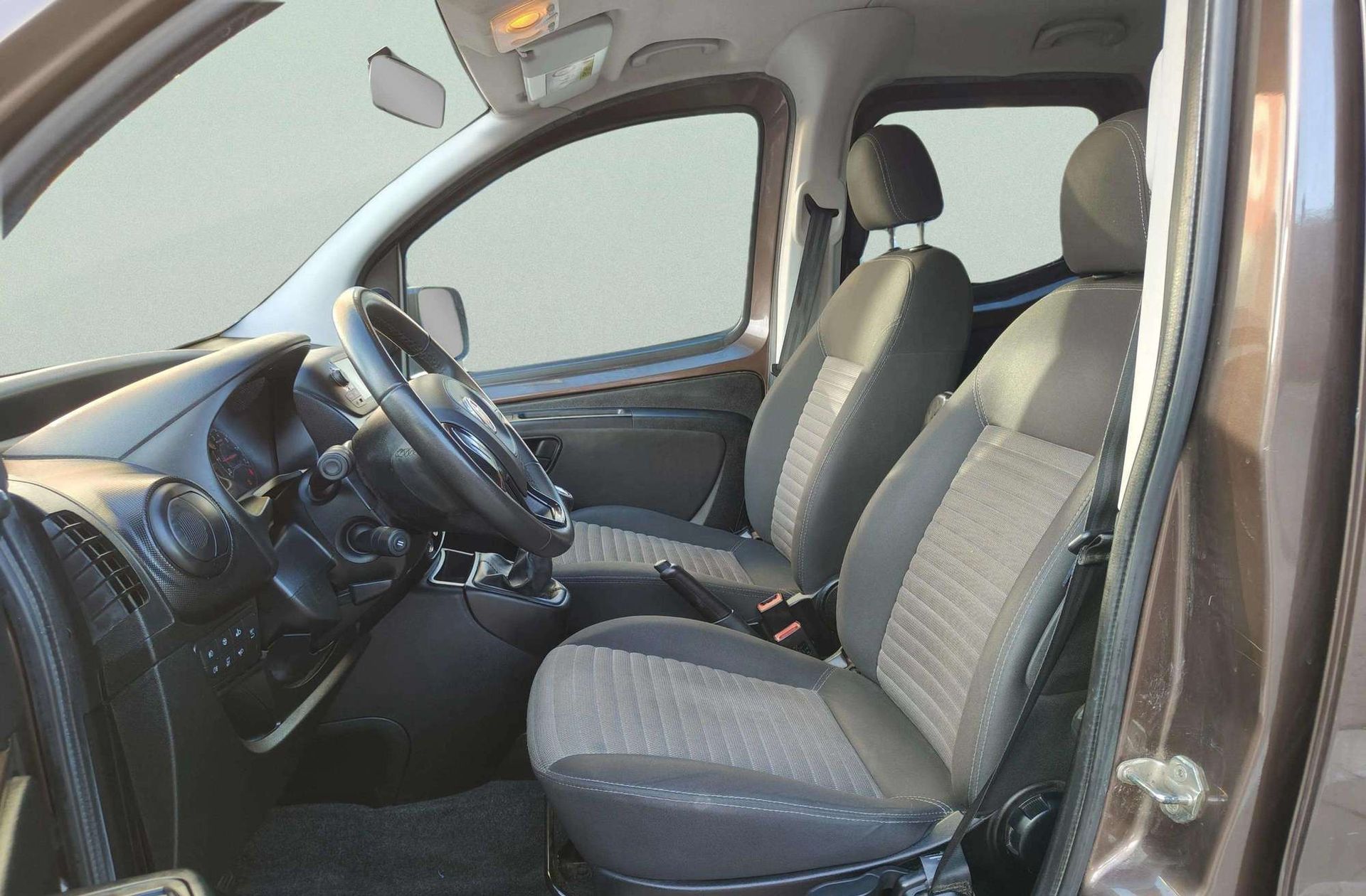 Fiat Qubo 1.3 MultiJet Trekking - foto 8