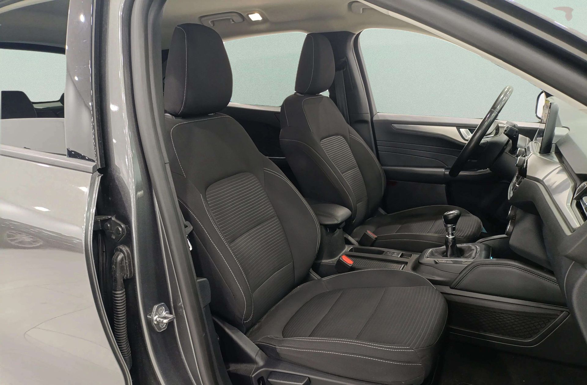 Ford Kuga 2.0 EcoBlue MHEV Titanium - foto 17