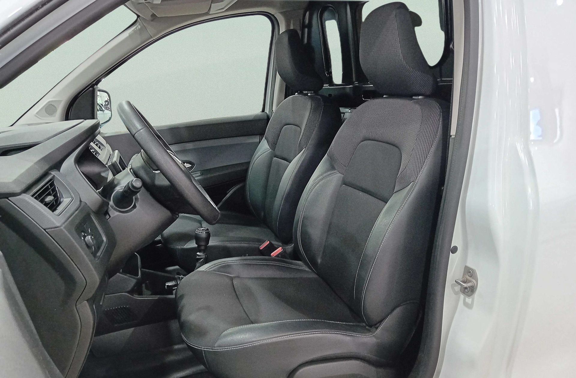 Renault EXPRESS Furgon Confort Blue dCi 2 plazas - foto 8