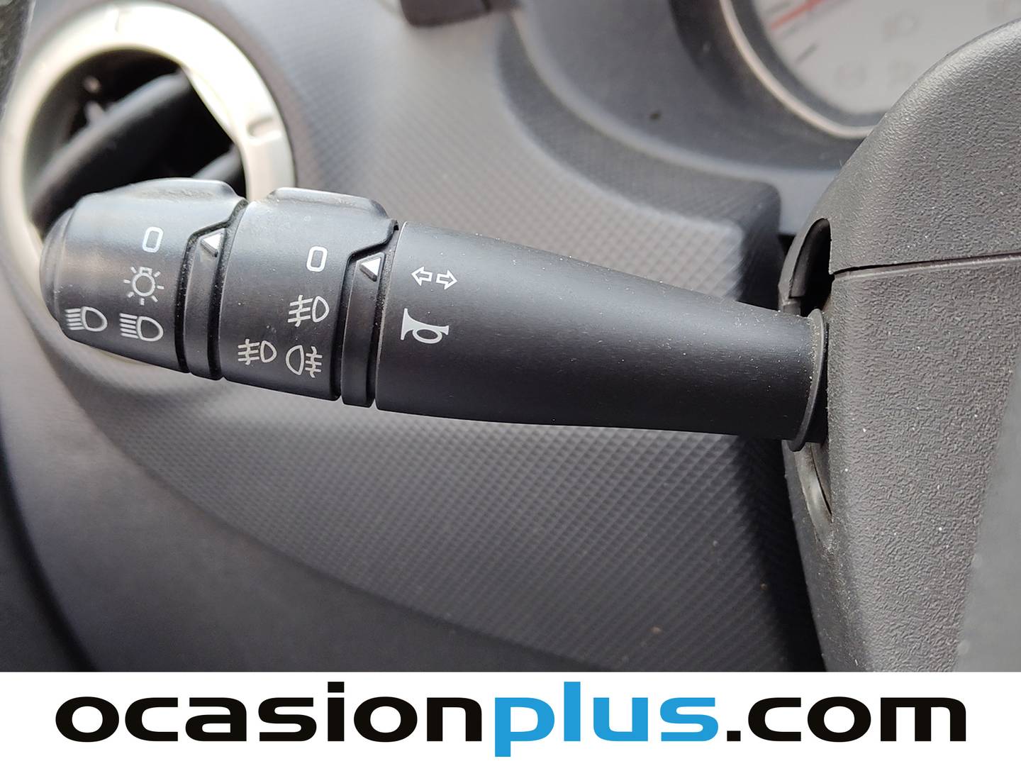 Dacia Sandero Dacia Sandero Laureate 1.2 (75 CV) de segunda mano