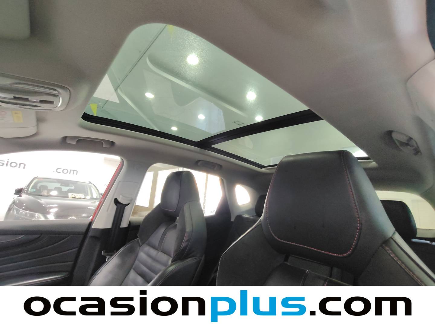 Extras y acabados del MG eHS MG eHS 1.5 T-GDI PHEV Luxury (258 CV)