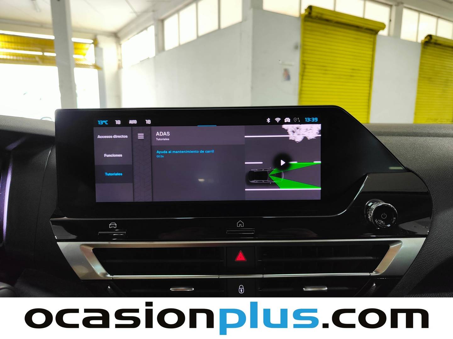 Foto Citroën C4 X Citroen C4 X PureTech 130 S&S Plus EAT8 (131 CV)