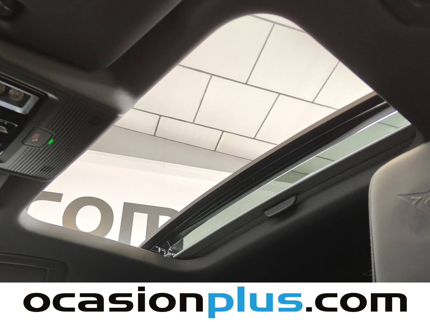 Extras y acabados del Cupra León Cupra León 1.4 e-Hybrid DSG (245 CV)
