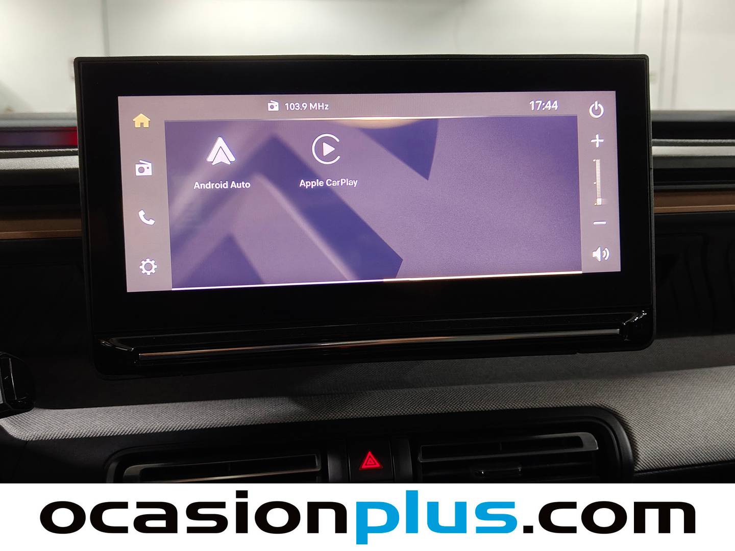 Extras y acabados del Citroën C3 Aircross Citroën C3 Aircross Hybrid 145 Plus e-DCS6 (145 CV)