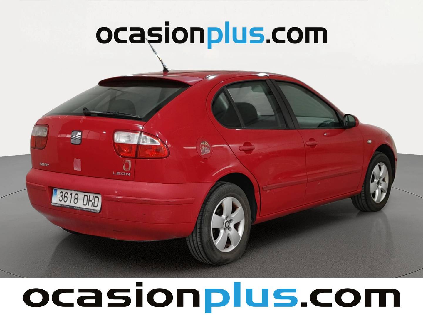 Foto trasera Seat León Seat León 1.6 Reference (102 CV) derecha