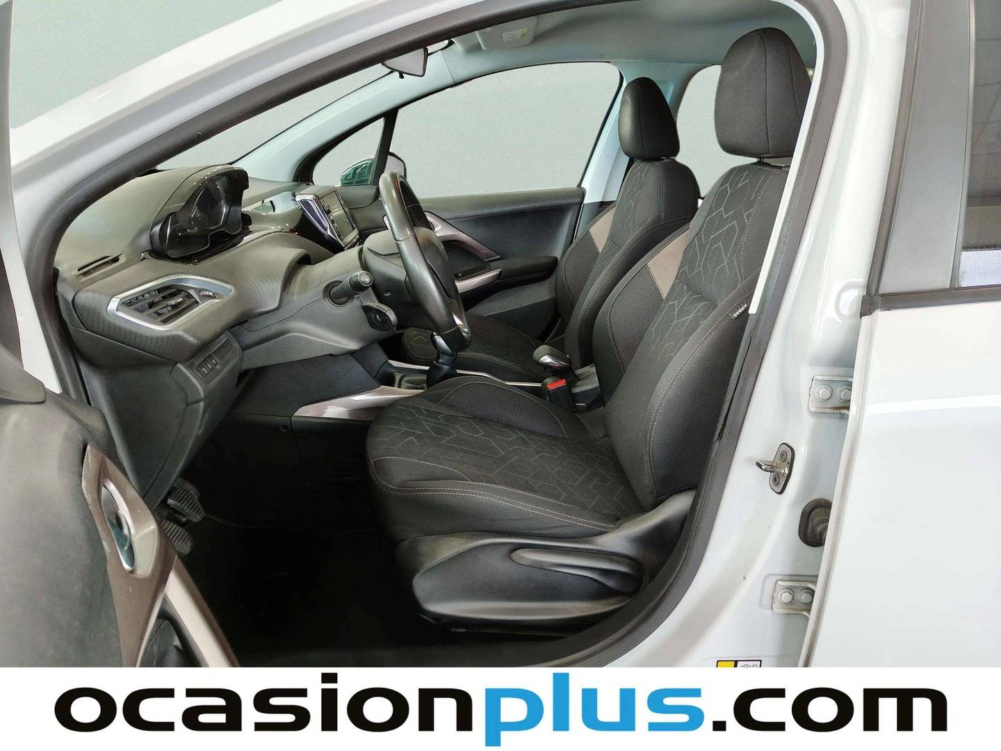 Foto asientos delanteros Peugeot 2008 Peugeot 2008 PureTech 110 S&S Style (110 CV)