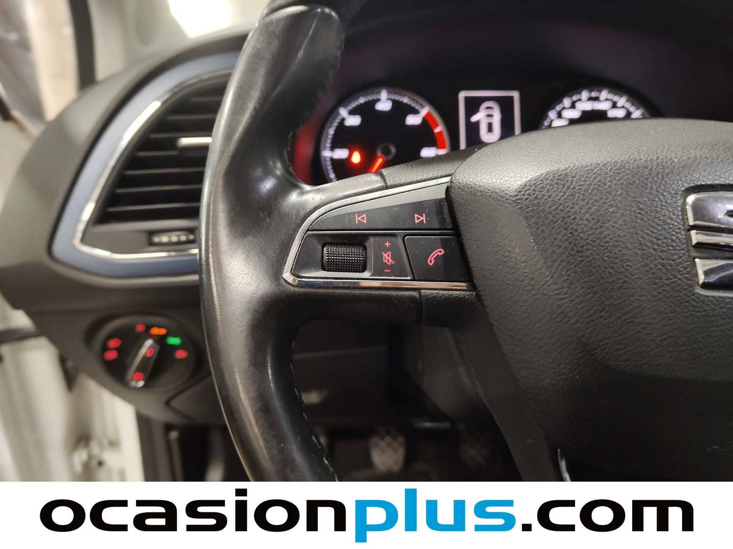 Seat León Seat León SC 1.6 TDI S&S Style Connect Blue (110 CV) seminuevo