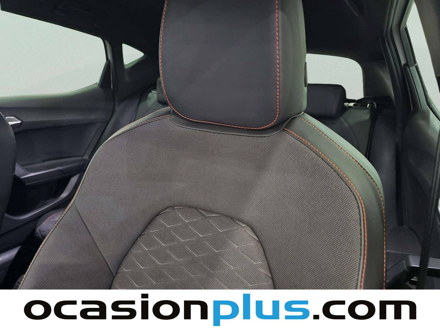 Extras y acabados del Seat León Seat León 1.5 eTSI S&S FR Special Edition Vision DSG (150 CV)
