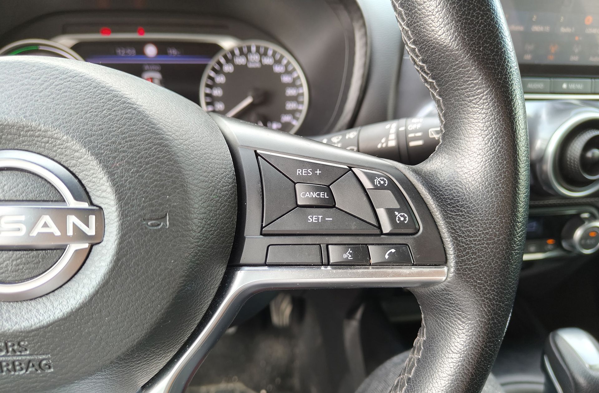 Nissan Juke 1.6 Hybrid N-Connecta - foto 24