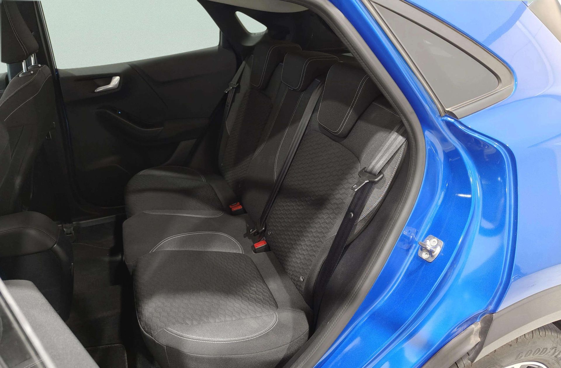 Ford Puma 1.0 EcoBoost MHEV Titanium - foto 13