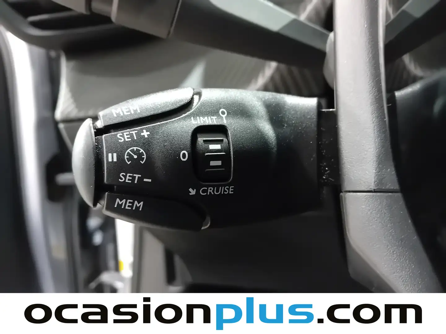 Foto Peugeot 2008 Peugeot 2008 PureTech 100 S&S Allure Pack (100 CV)