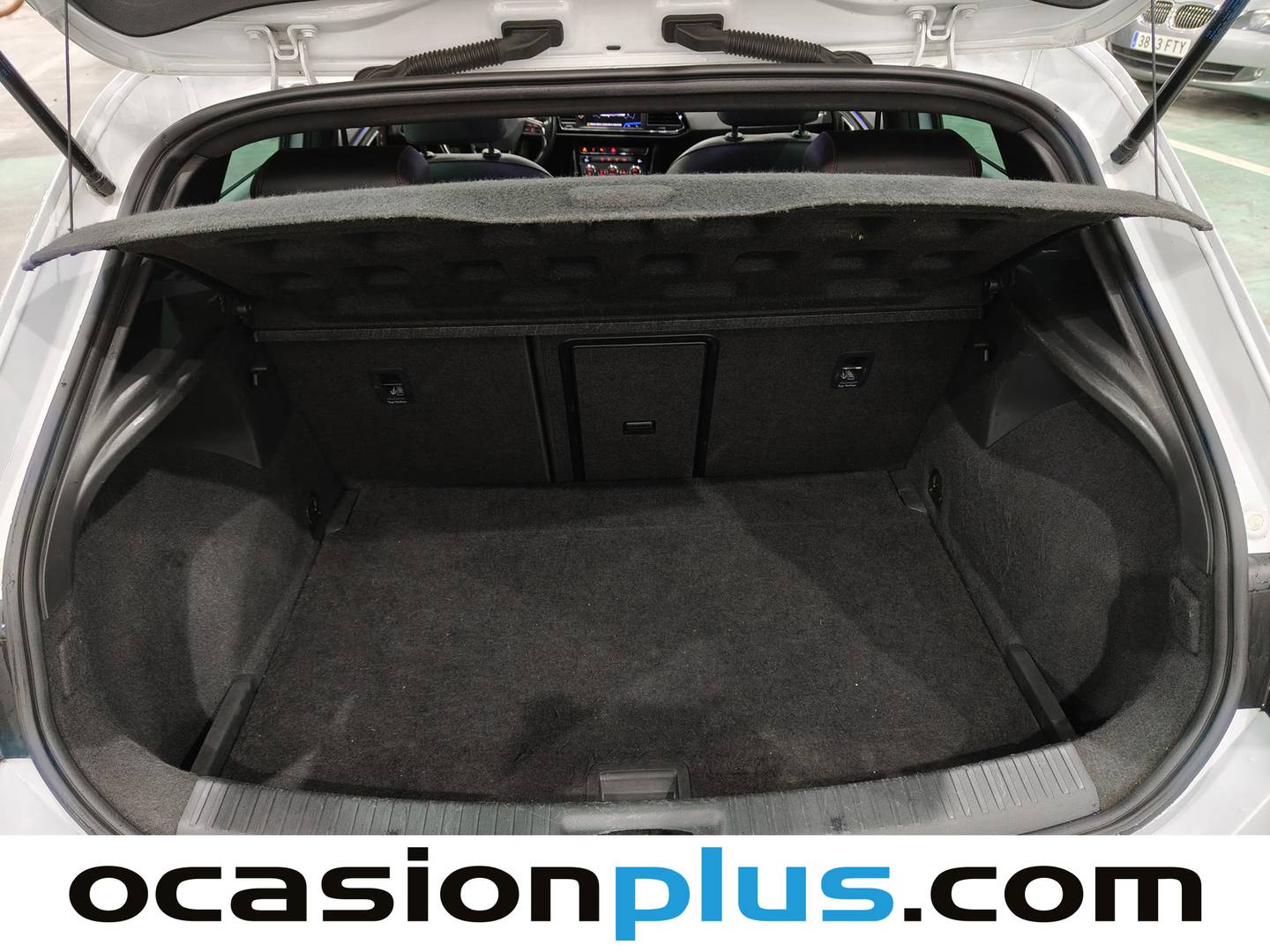 Fotos maletero Seat León Seat León 2.0 TDI CR S&S FR Fast Edition Plus (150 CV)