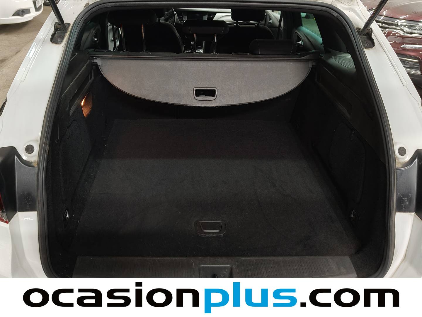 Fotos maletero Opel Astra Opel Astra Sports Tourer 1.2 Turbo SHL GS Line (110 CV)