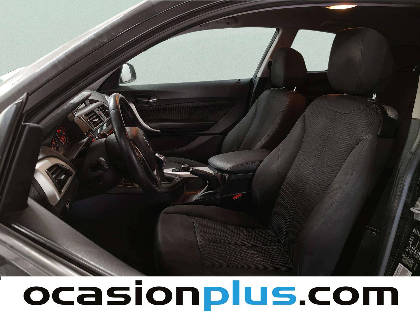 Foto asientos delanteros BMW Serie 1 BMW Serie 1 116d (116 CV)