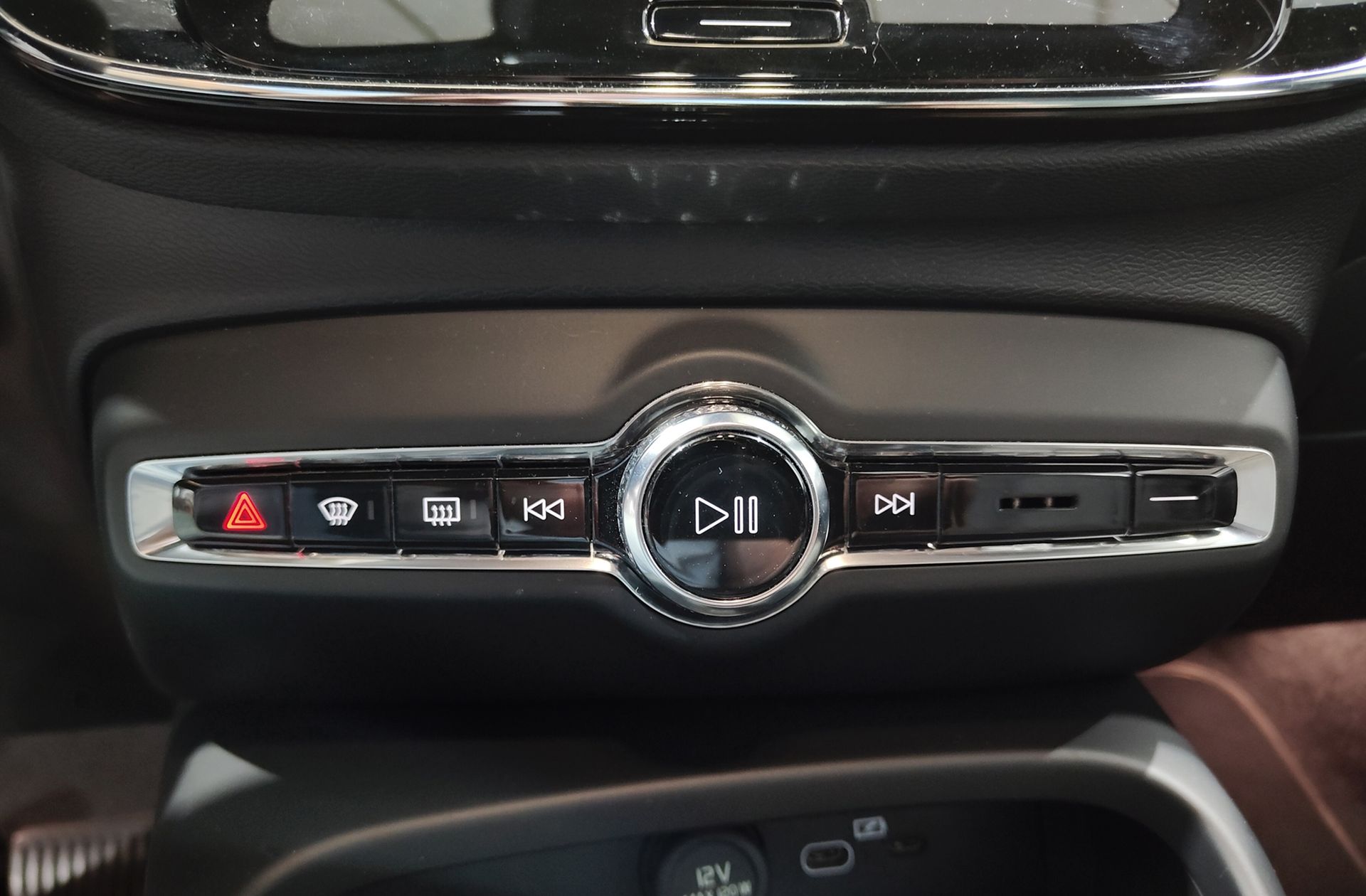Volvo XC40 B3 Gasolina Mild hybrid Core - foto 32