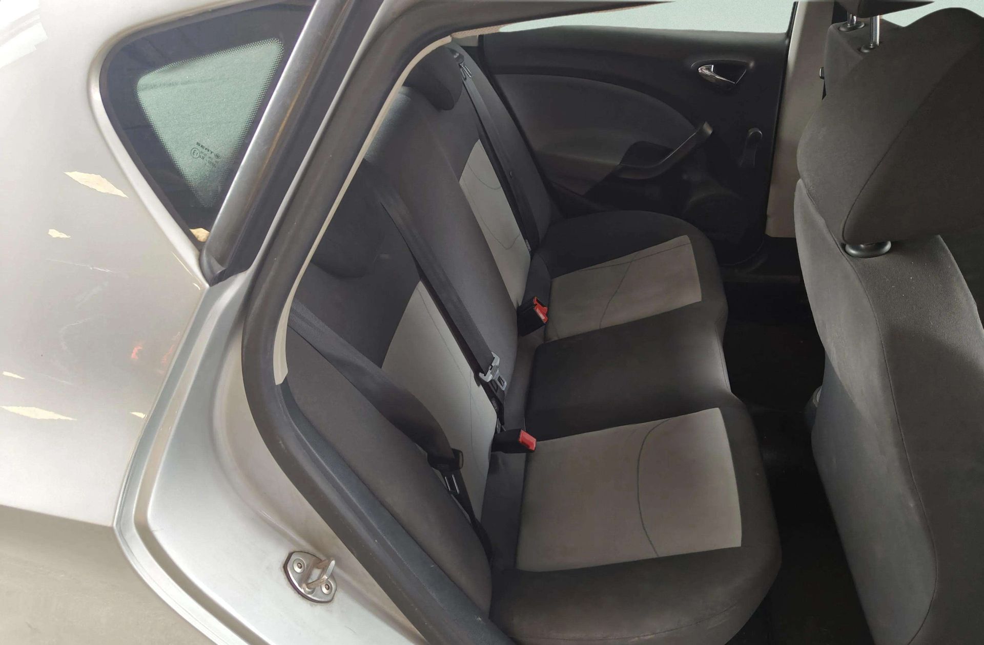 SEAT Ibiza 1.6 TDI CR Reference - foto 13