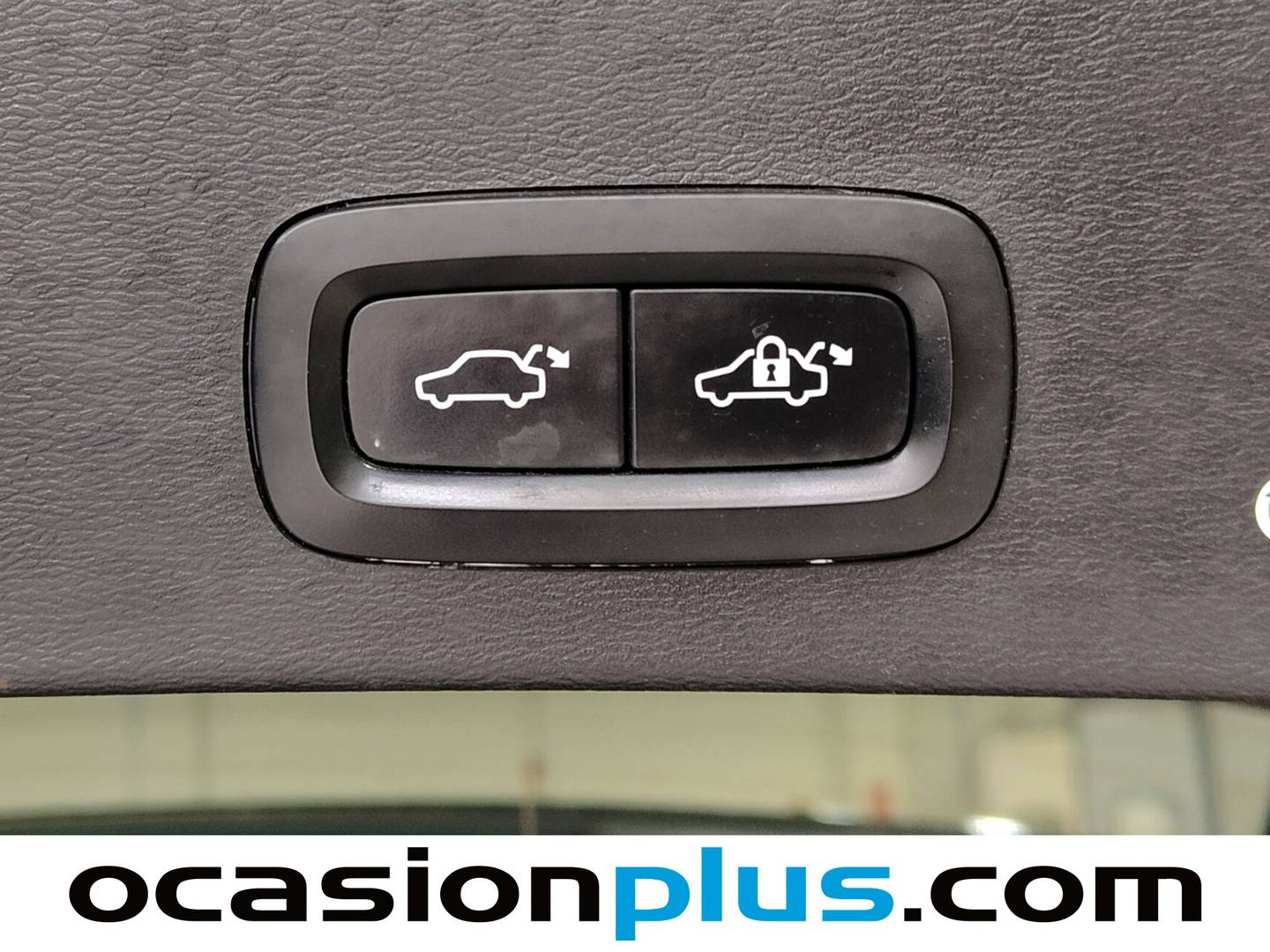 Paquetes del Volvo XC40 Volvo XC40 T3 Business Plus (163 CV)