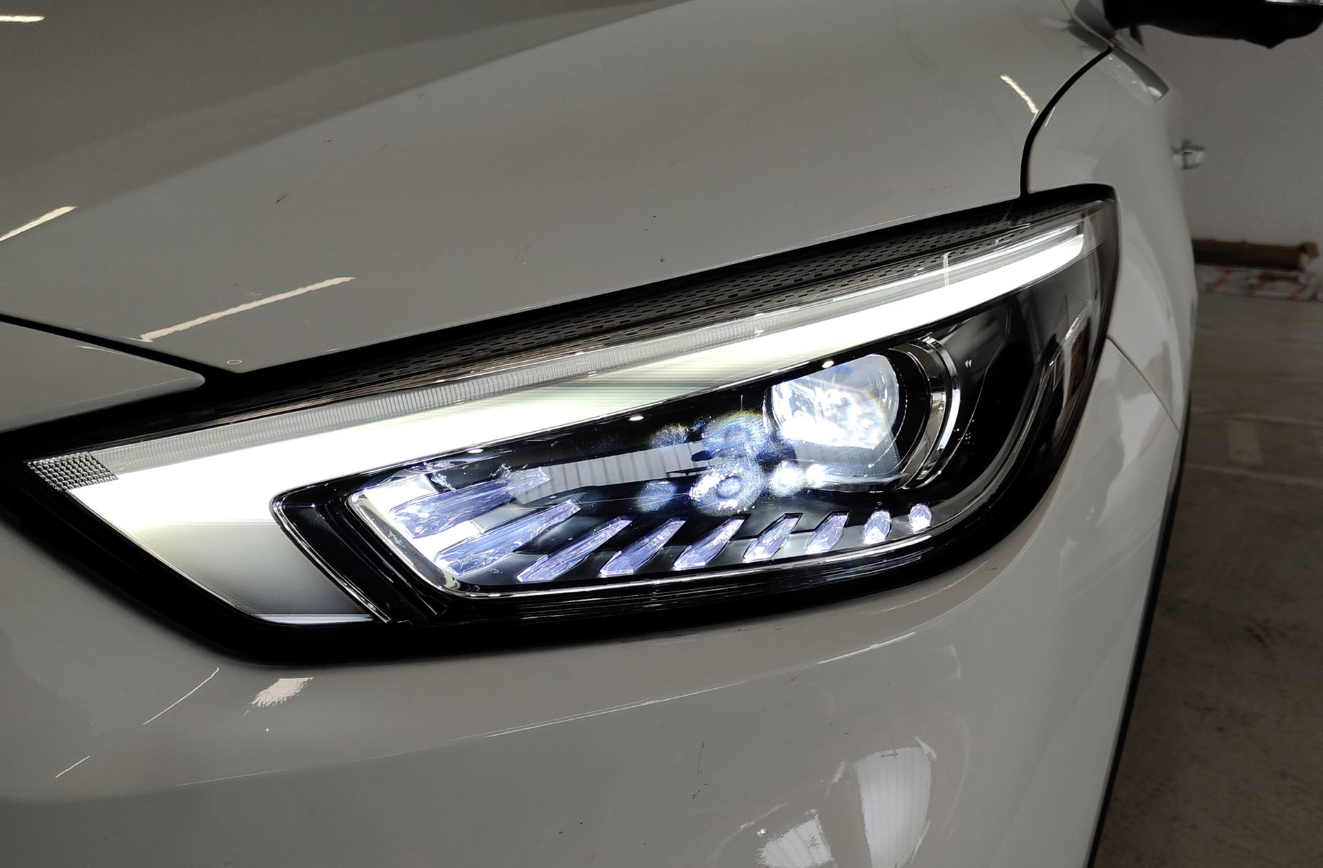 MG ZS 1.5 Luxury - foto 16