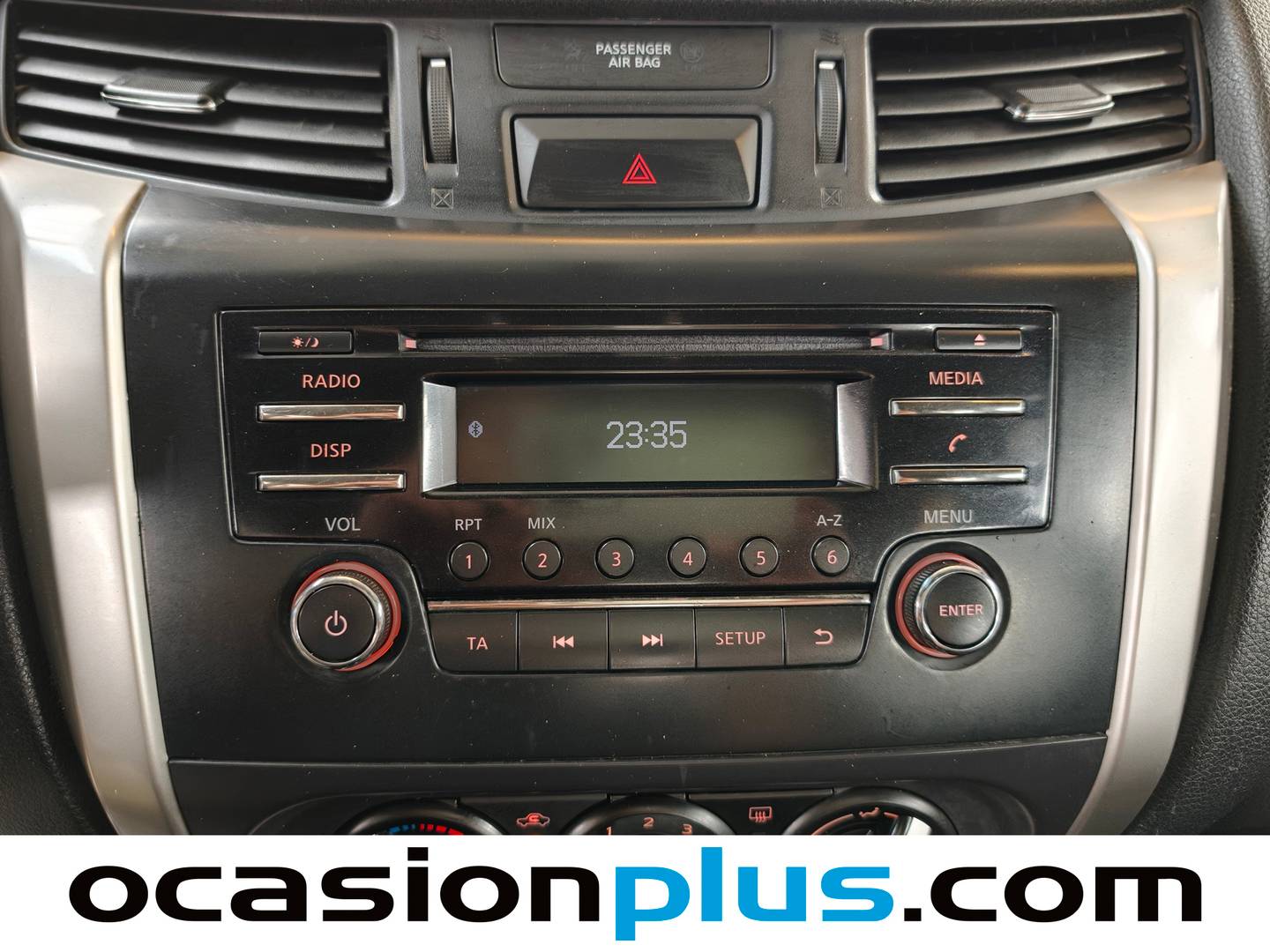 Extras y acabados del Nissan Navara Nissan Navara PickUp 2.3 dCi Doble Cabina Visia BDif  (163 CV)