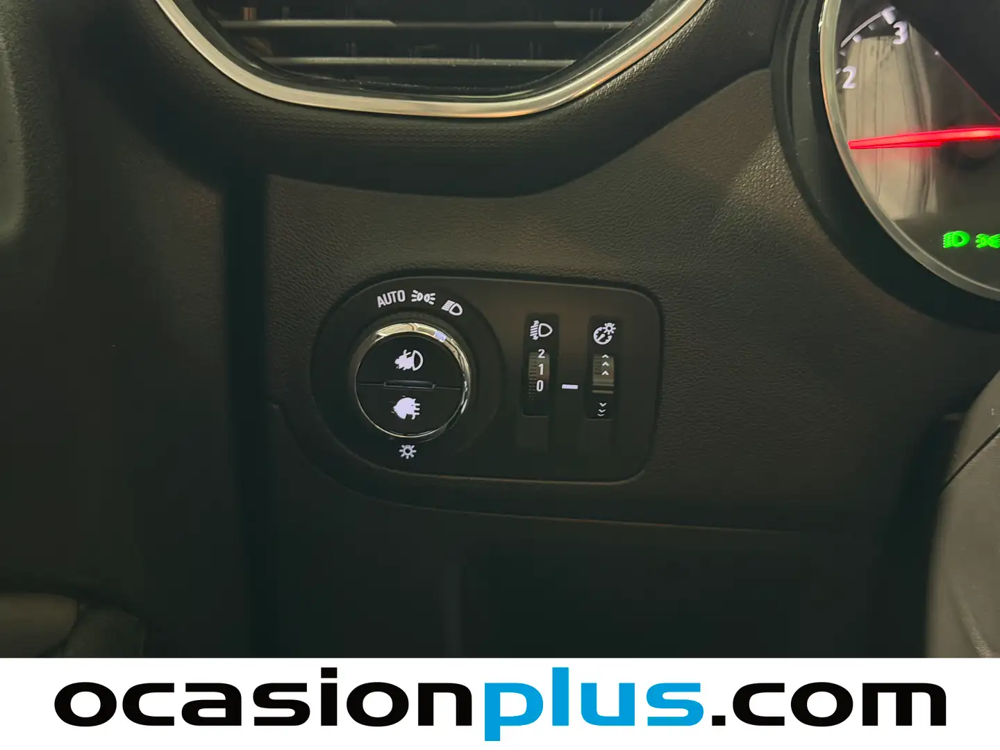 Foto Opel Crossland X Opel Crossland X 1.2 Turbo S&S Innovation (130 CV)