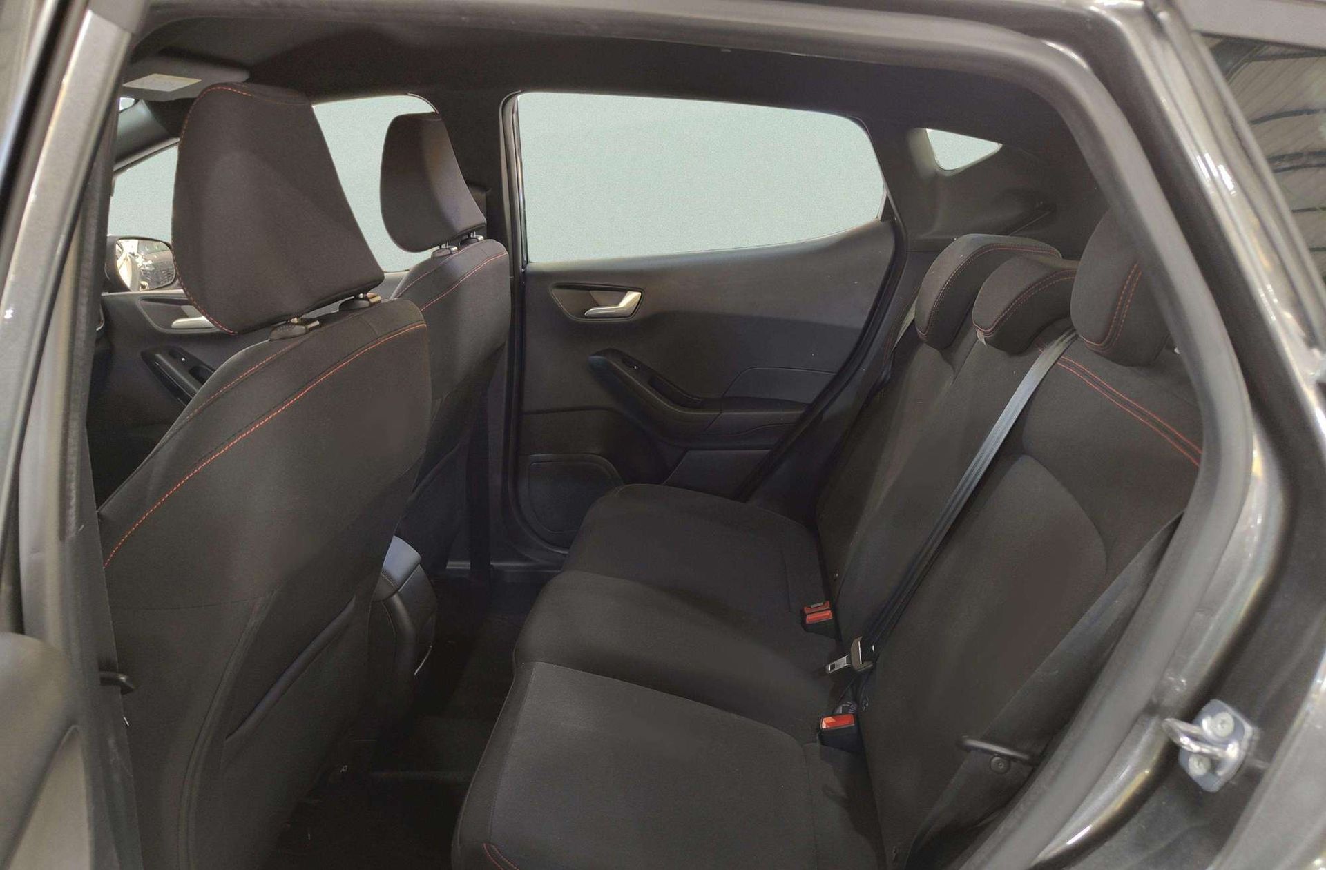 Ford Fiesta 1.0 EcoBoost MHEV ST-Line - foto 10