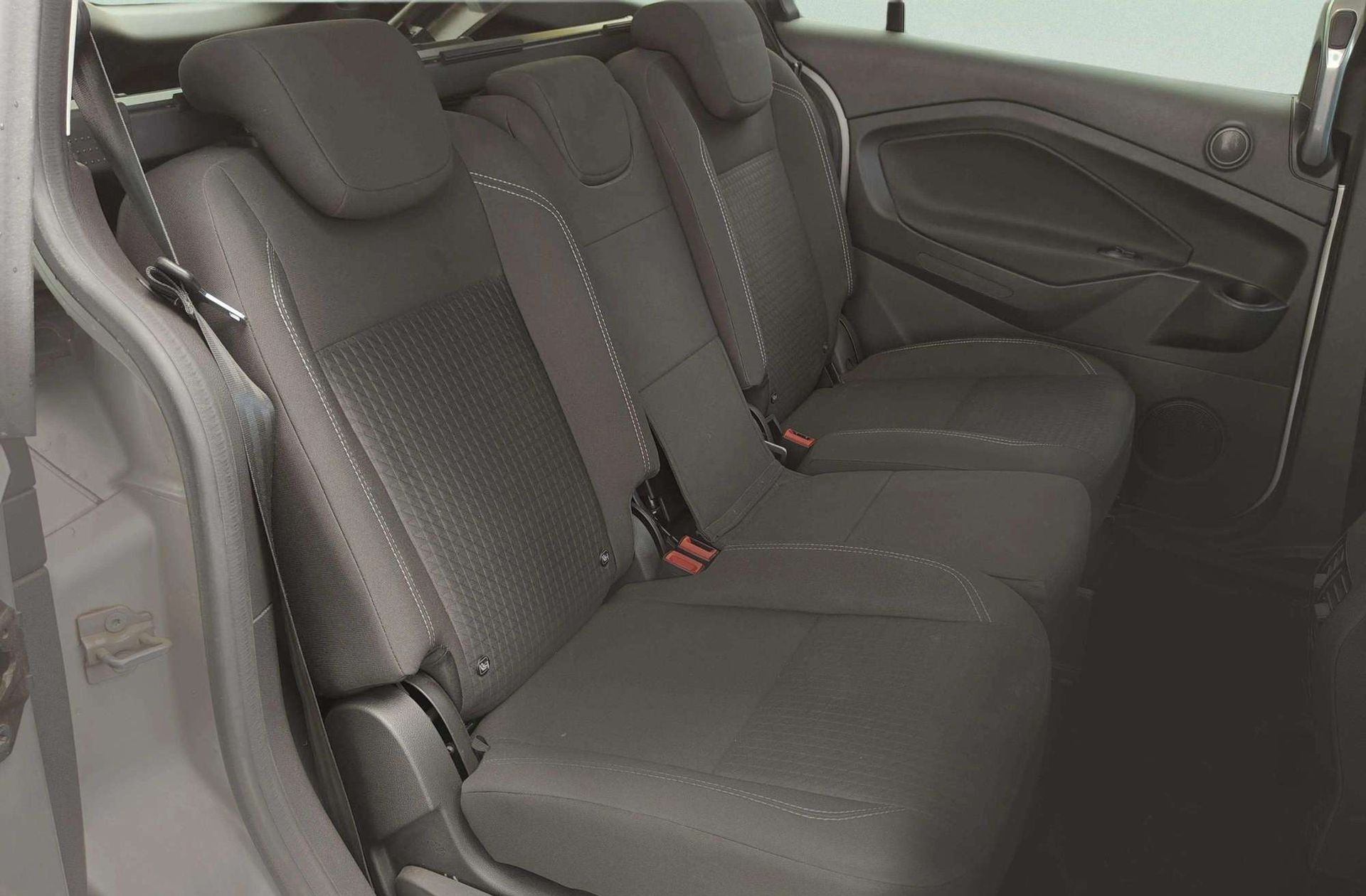 Ford Grand C-Max 1.0 EcoBoost Trend+ - foto 15
