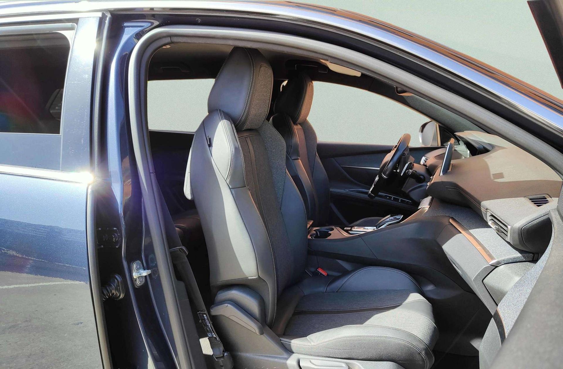 Peugeot 5008 PureTech 180 GT Line EAT8 7 plazas - foto 22