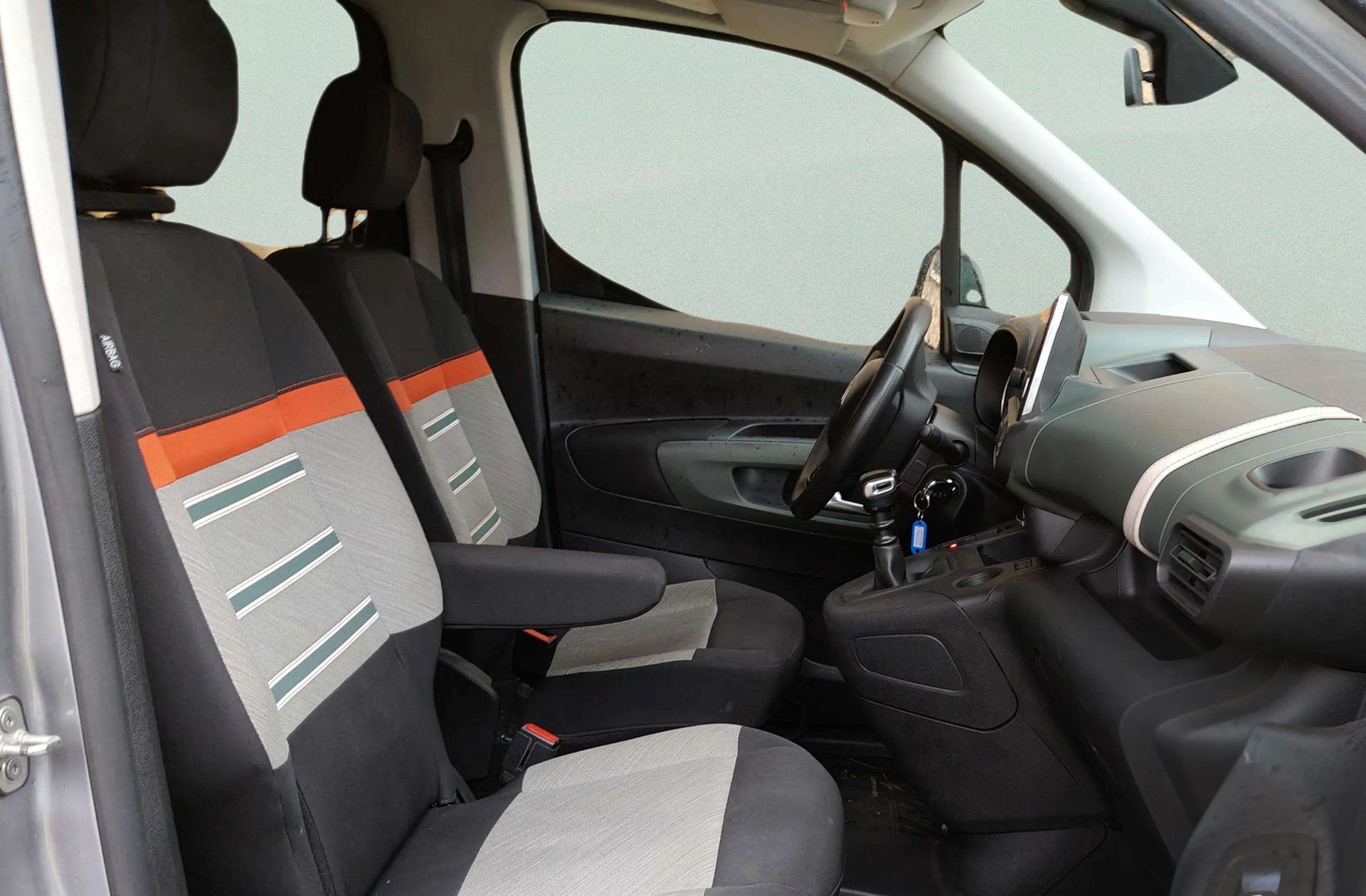 Citroën Berlingo BlueHDi 130 Talla M Shine - foto 18