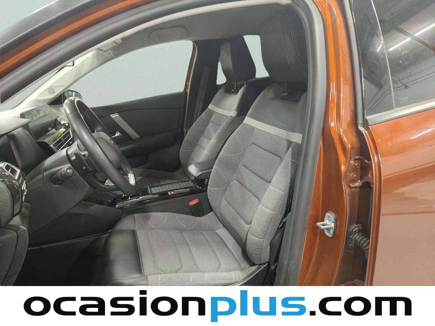 Foto asientos delanteros Citroën C4 Citroën C4 BlueHDi 130 S&S Feel Pack EAT8 (130 CV)