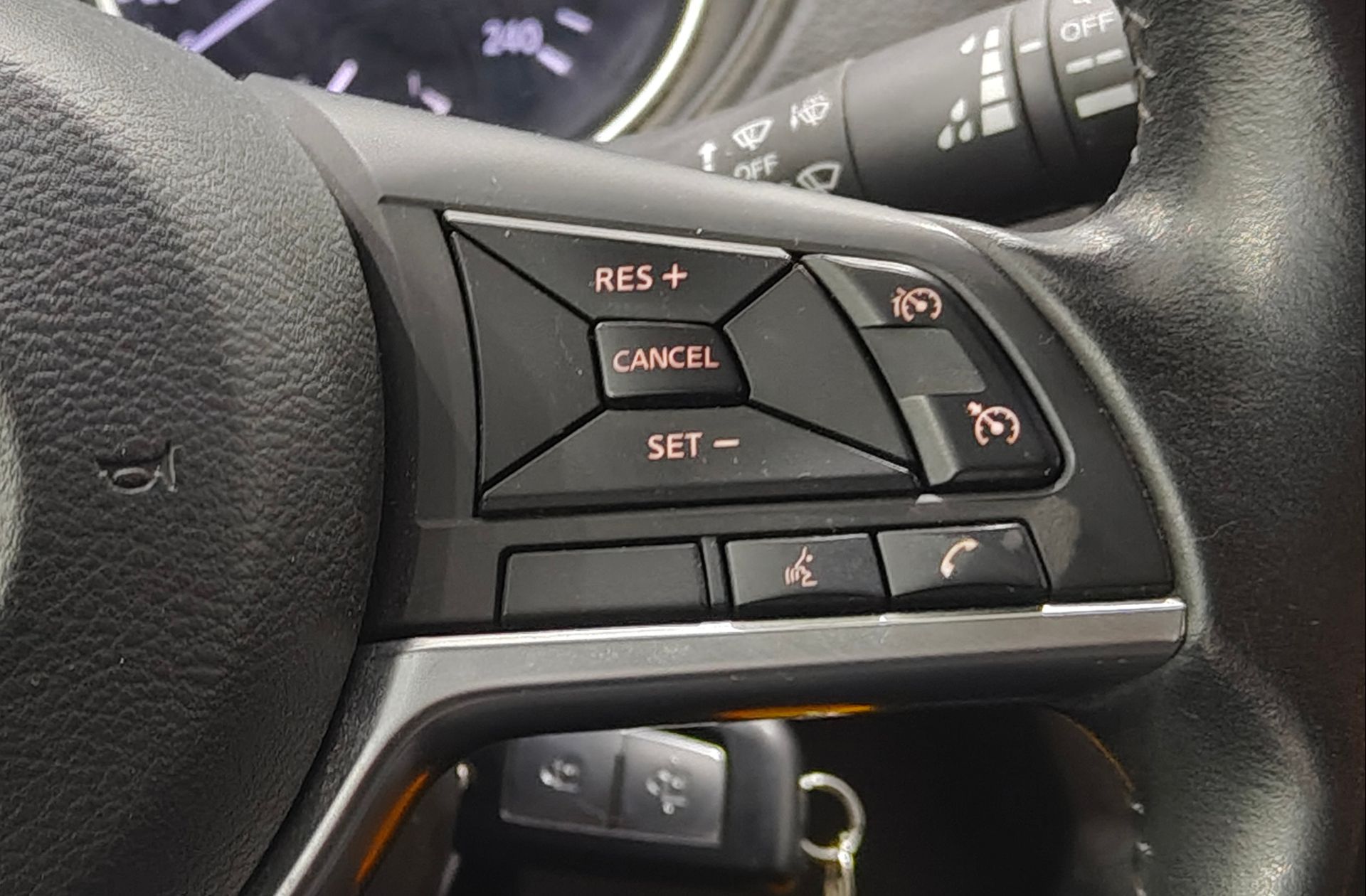 Nissan Qashqai DIG-T 140 N-Connecta - foto 27