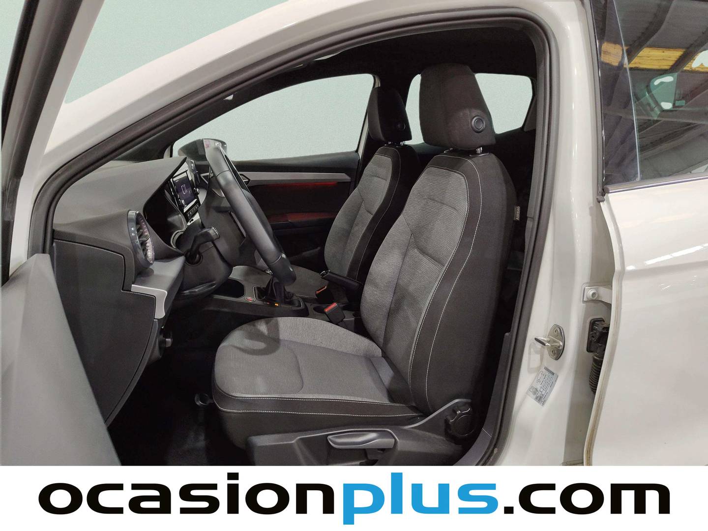 Foto asientos delanteros Seat Ibiza Seat Ibiza 1.0 TSI S&S Xcellence (115 CV)