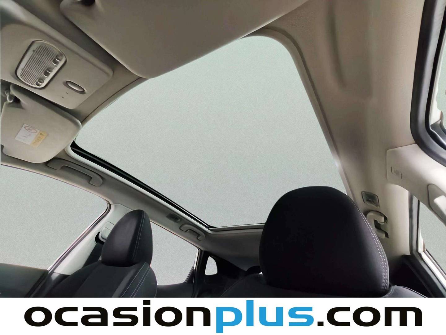 Extras y acabados del Nissan QASHQAI Nissan Qashqai DIG-T 140 N-Connecta 4x2 (140 CV)