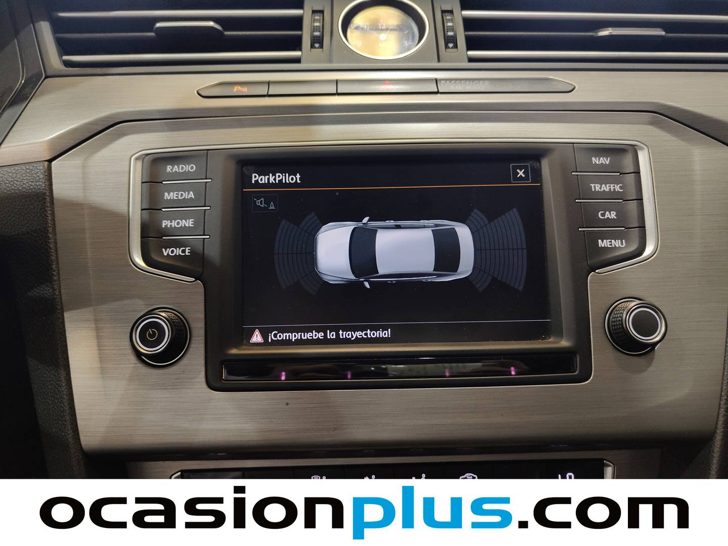 Extras y acabados del Volkswagen Passat Volkswagen Passat Advance 1.6 TDI BMT (120 CV)