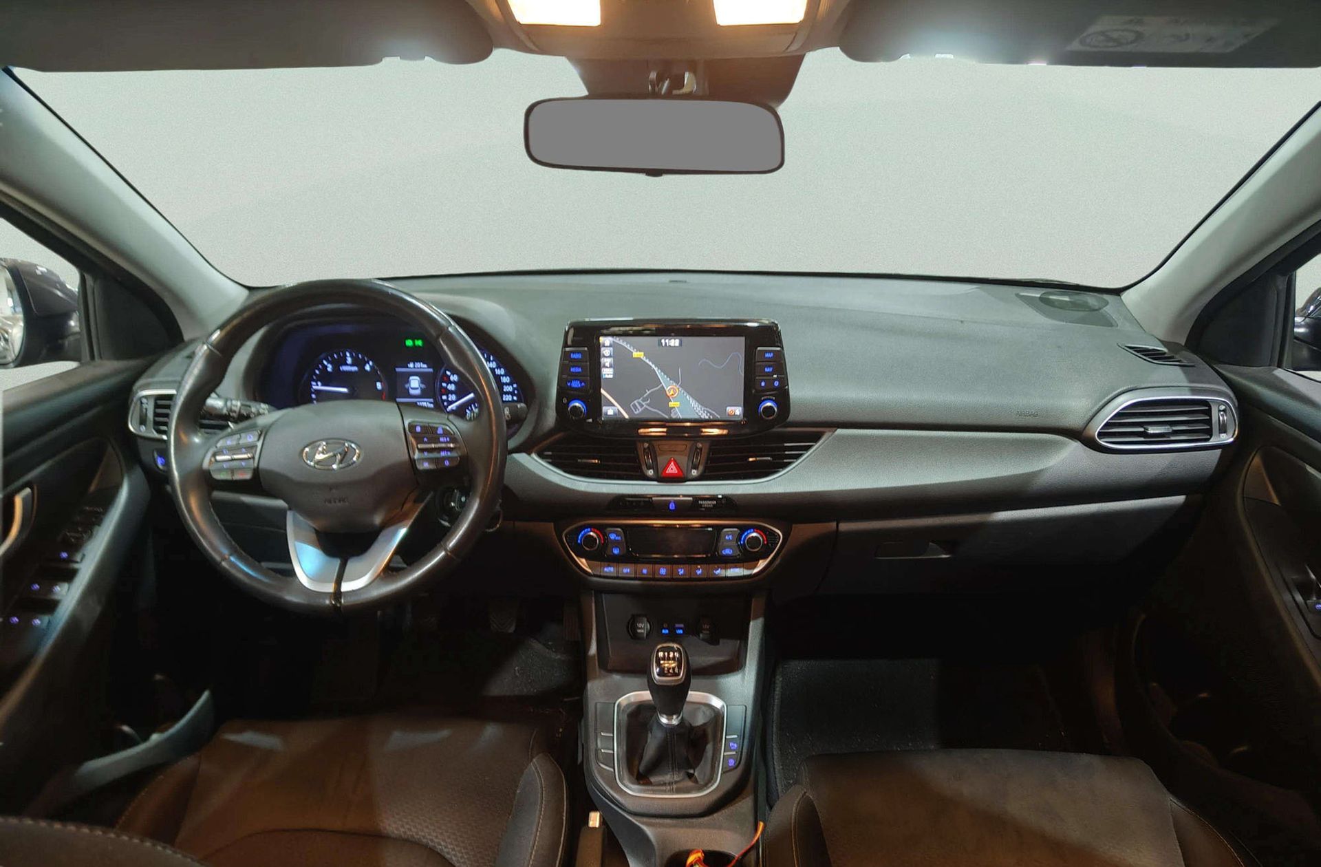 Hyundai i30 1.6 CRDi Tecno - foto 6