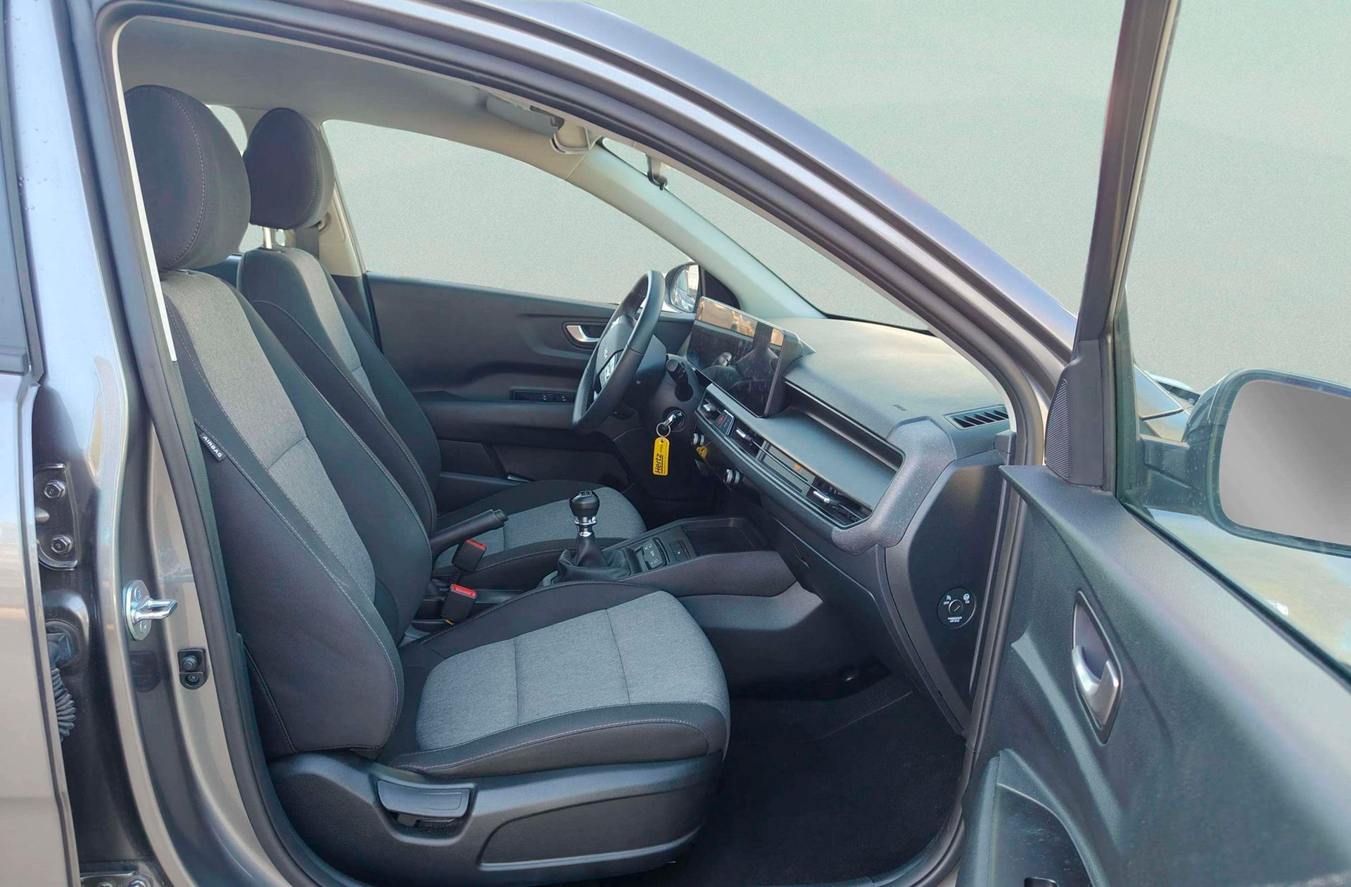 Kia Stonic 1.0 T-GDi MHEV Concept - foto 17