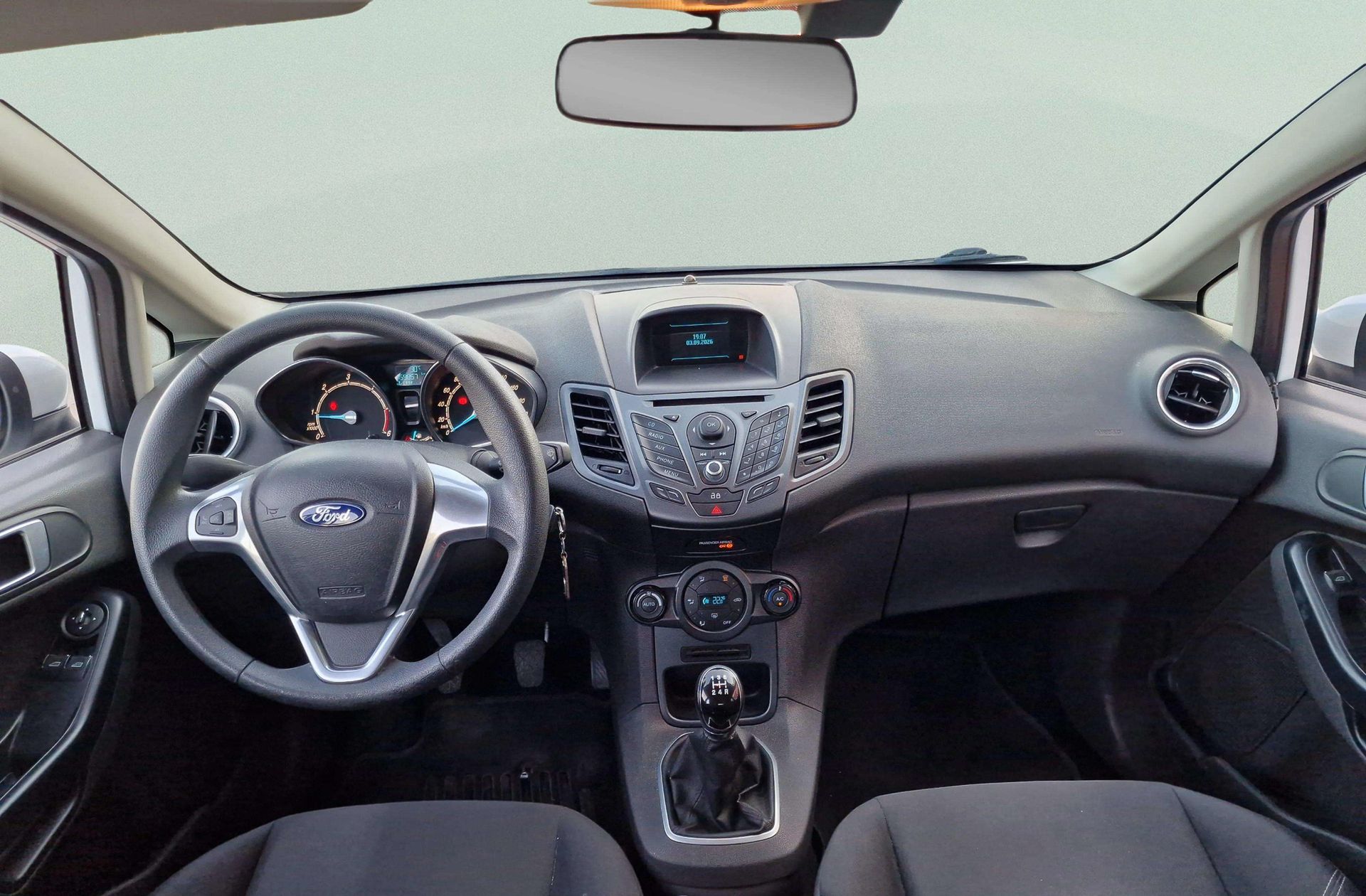 Ford Fiesta 1.6 TDCi Trend - foto 6