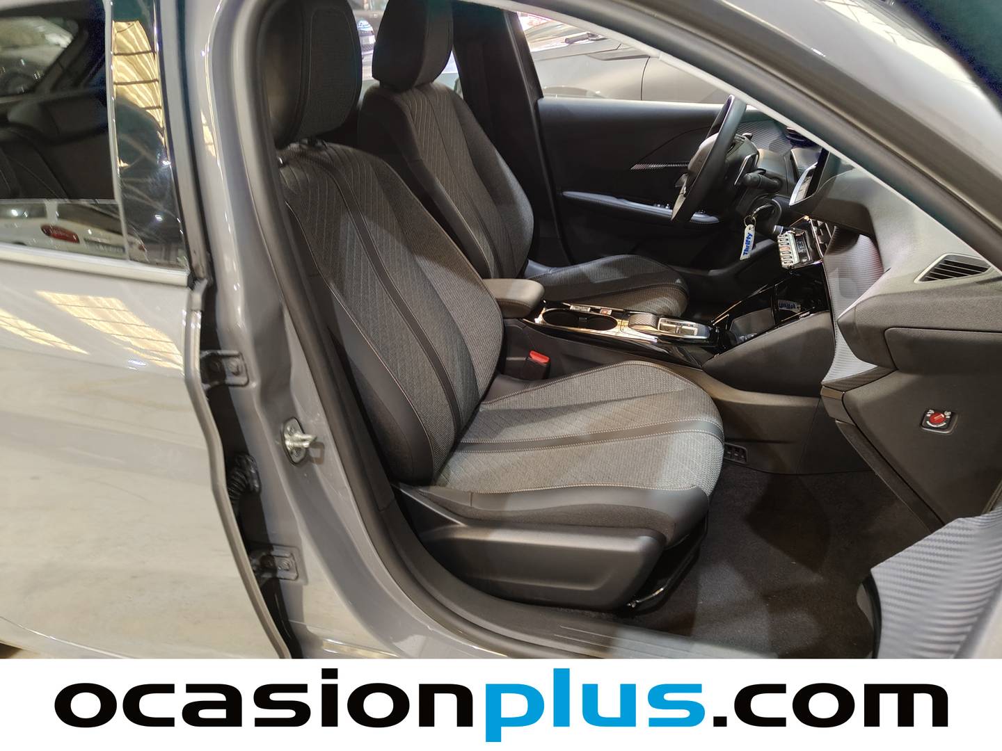 Peugeot 208 Peugeot 208 Allure Hybrid eDCS6 (100 CV) 2025