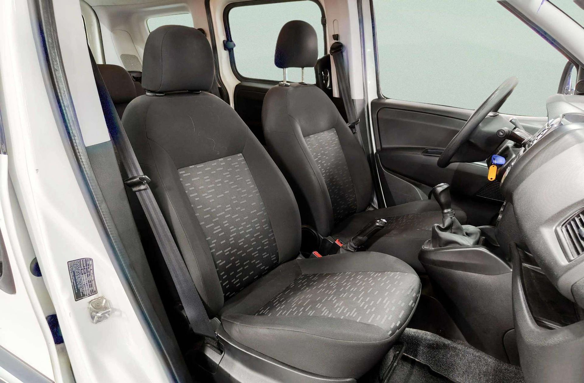 Opel Combo 1.3 CDTI Expression L1H1 - foto 18